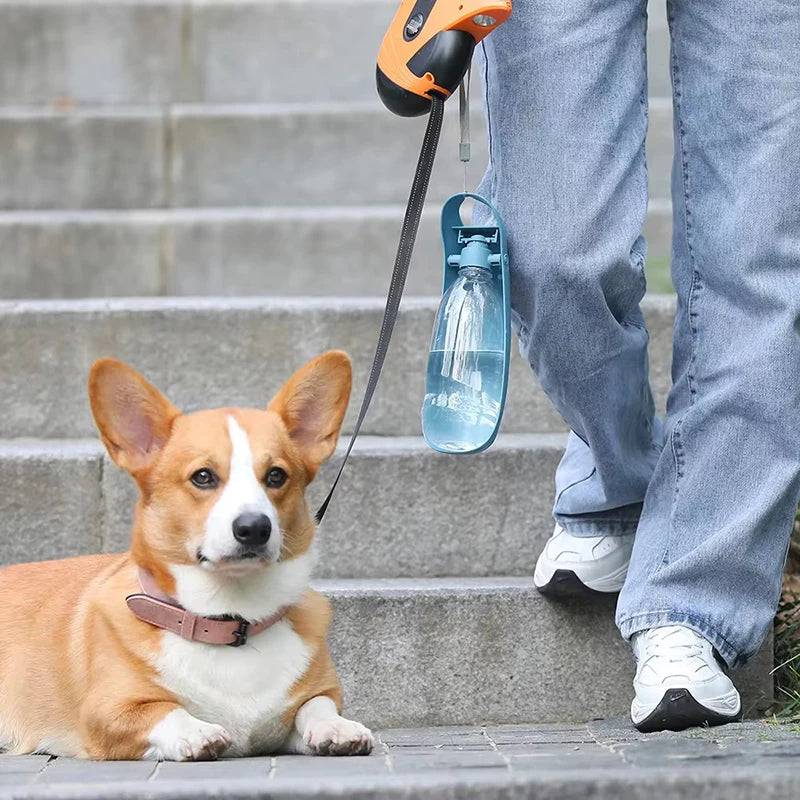 Botella Portátil de Agua para Perros y Gatos – Práctica, Segura y Antiderrame