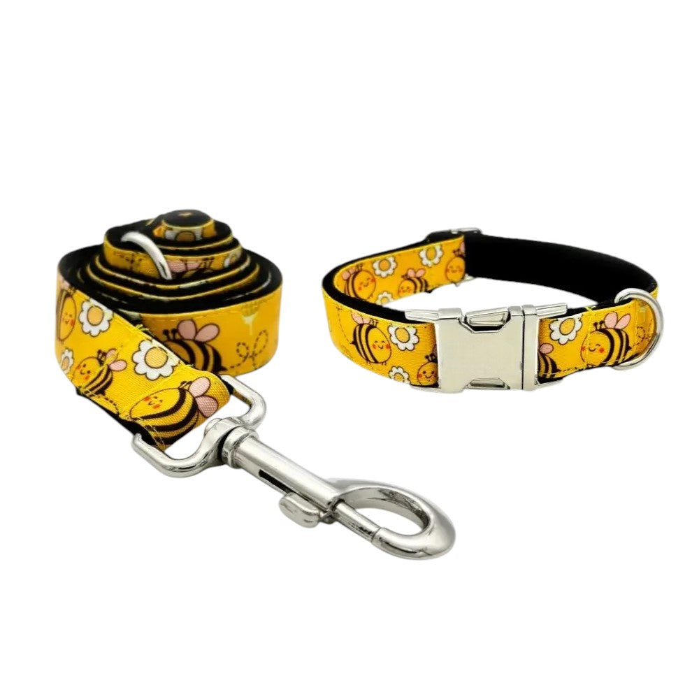 Collar y Correa de Perro Antipérdida de Flores – Estilo Clásico en Cuadros